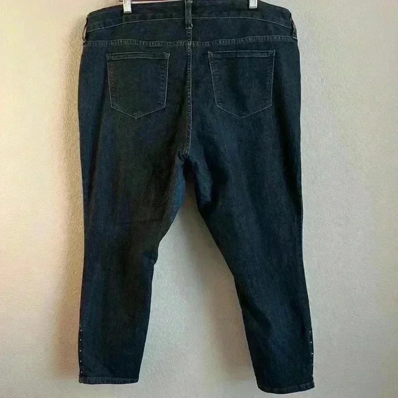 Torrid Denim Women’s Jeans w/Leg Side Zippers and Stud Design Size 14 - Picture 4 of 9